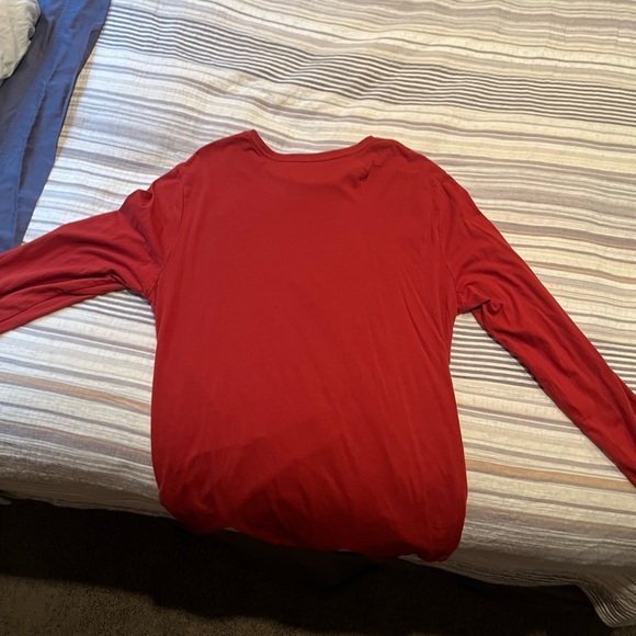 PacSun Scarlet Crew Neck Tee - Picture 3 of 3
